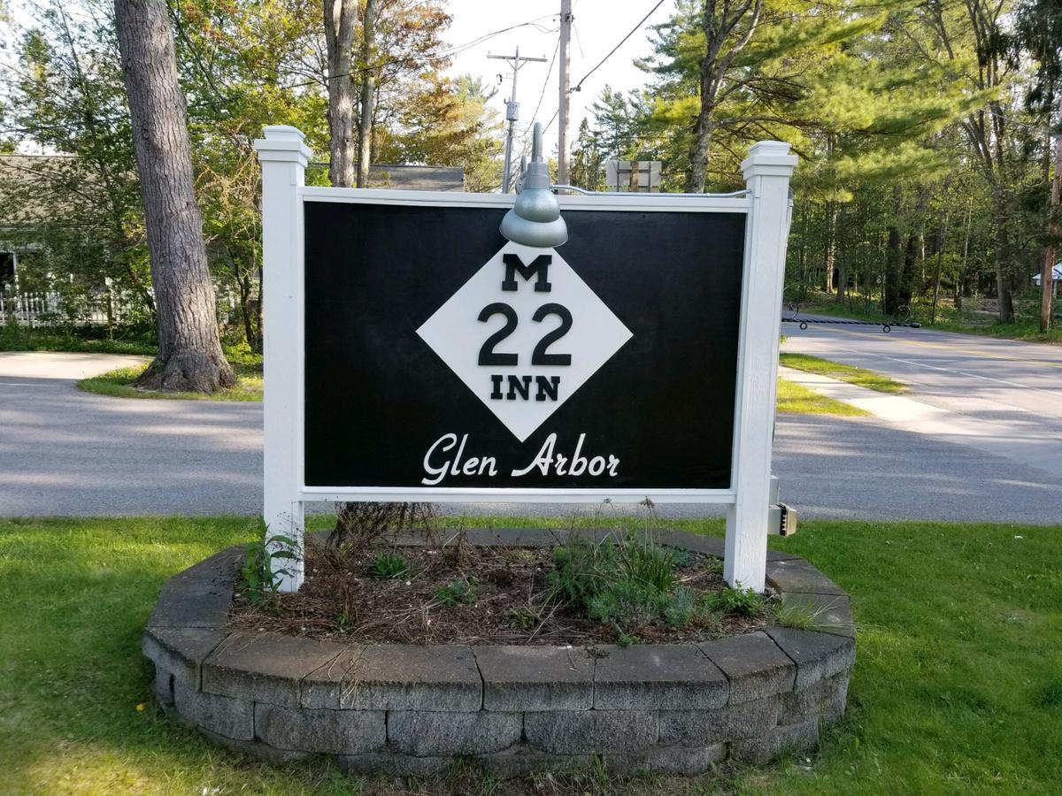 The M-22 Inn Glen Arbor Eksteriør bilde